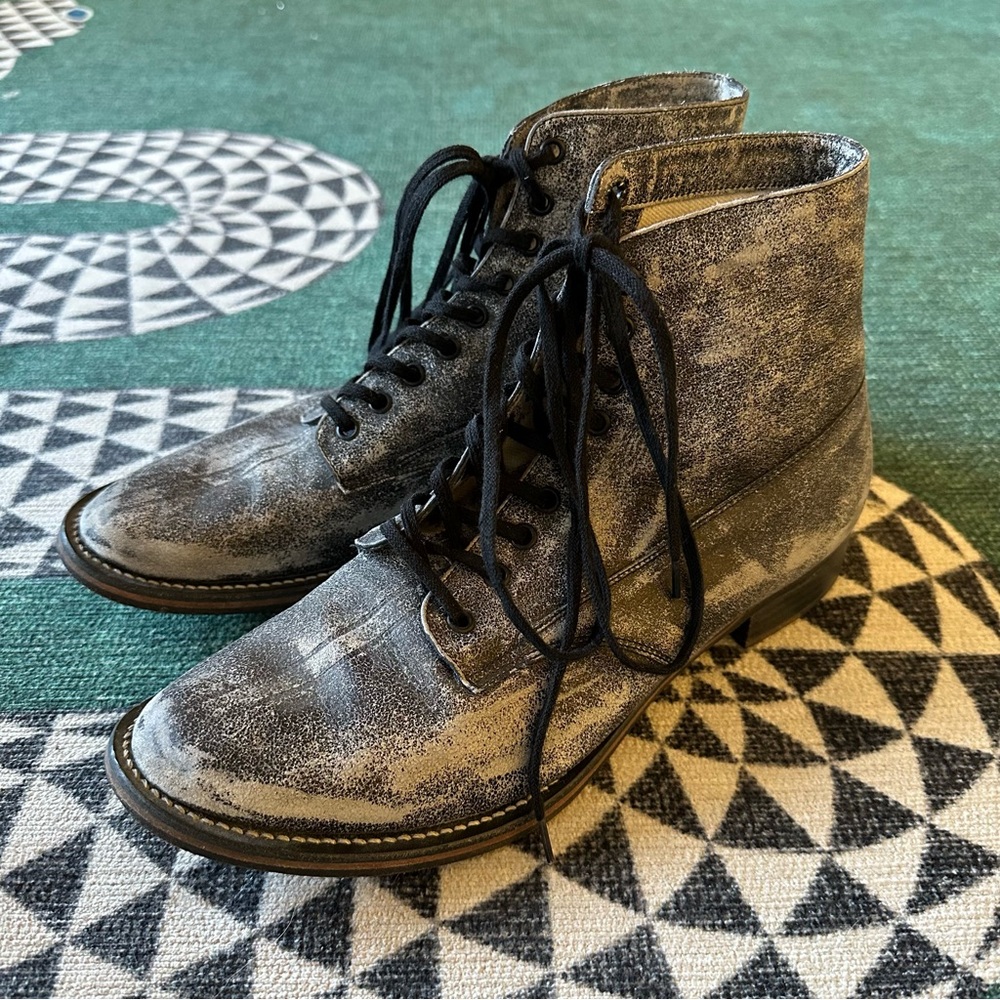 The Great. Boxcar Black Grey Distressed Leather Lace Up Flat Boots size 7.5